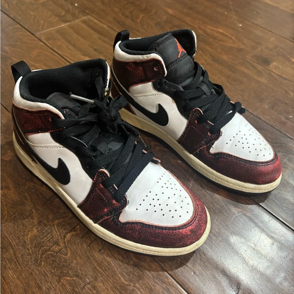 Nike High-Top Sneakers in White, Black & Red